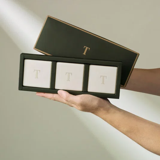 Kit 3 Sabonetes Em Barra La Luce Trussardi 100g
