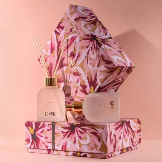 Kit Difusor de Perfume e Sabonete Líquido Lenvie Magnólia Pacífica 150 ml