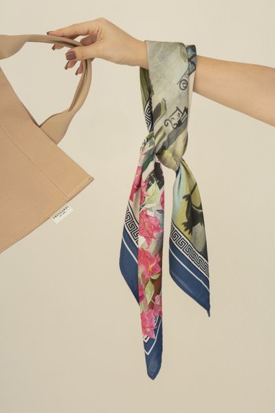Lenço Vila Alberobello Viscose Trussardi Estampado 84cm x 84cm