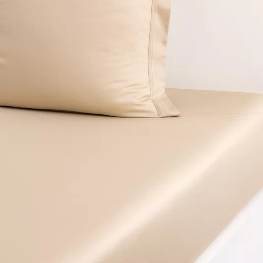 Lençol com Elástico Queen Triomphe 300 Fios Yves Delorme Dune 160cm x 200cm