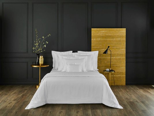 Lençol com Elástico Triomphe Super King 300 Fios Algodão Orgânico Yves Delorme Branco 2,00x2,00m