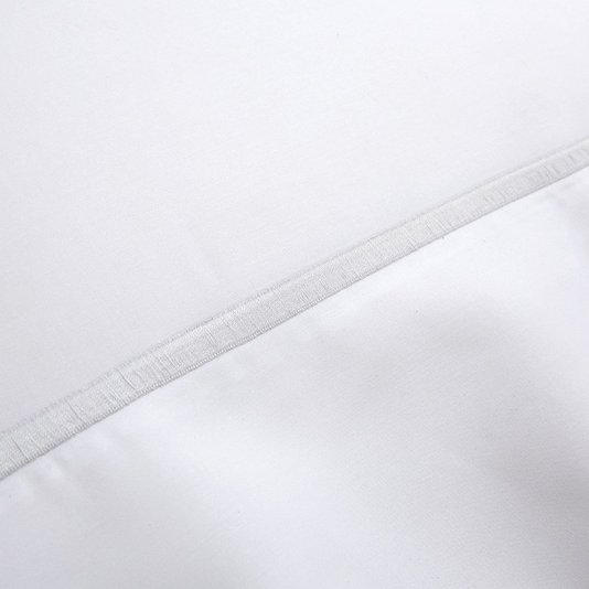 Lençol de Cima Athena Queen 500 Fios Yves Delorme Branco 2,40x2,95m