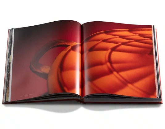 Livro Centenário Le Creuset Assouline