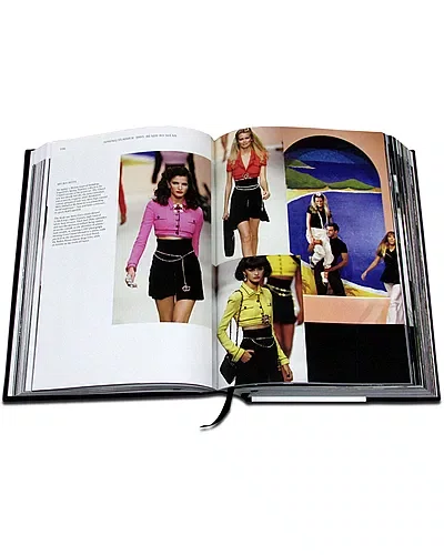 Livro Chanel - Catwalk: The Complete Collections