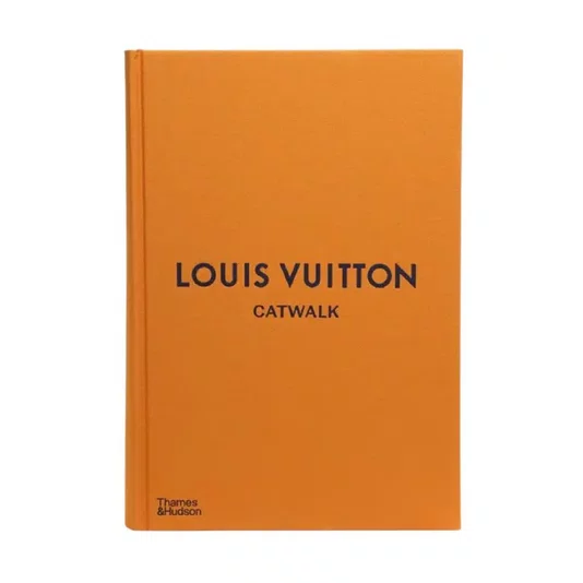 Livro Louis Vuitton: Catwalk