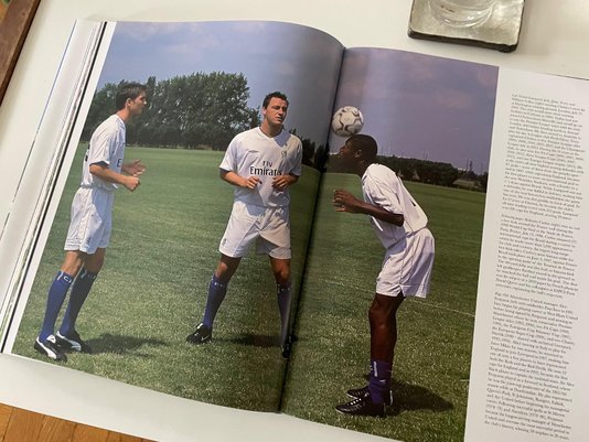 Livro This Is Football: The Beautiful Game - Rizzoli
