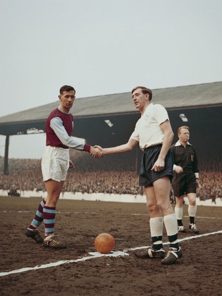 Livro This Is Football: The Beautiful Game - Rizzoli
