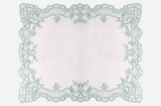 Lugar Americano em Tule com Bordado Manu Fisch Off White e Azul