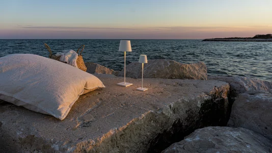 Luminária Recarregável Poldina Micro Zafferano Itália Areia
