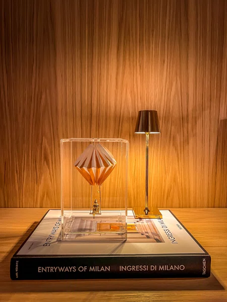 Luminária Recarregável Poldina Micro Zafferano Itália Ouro Brilho