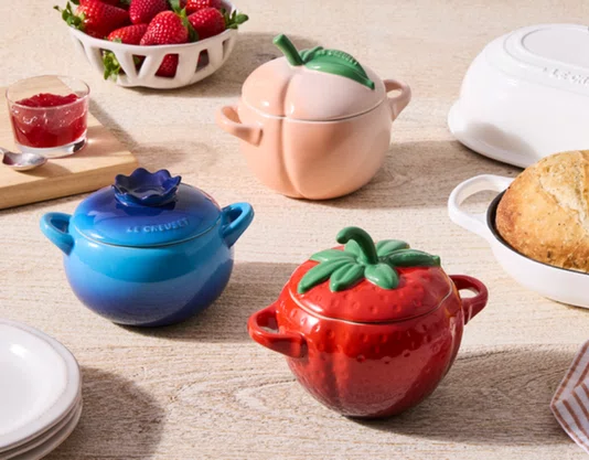 Mini Cocotte Fruits Morango Le Creuset Vermelho 570 ml