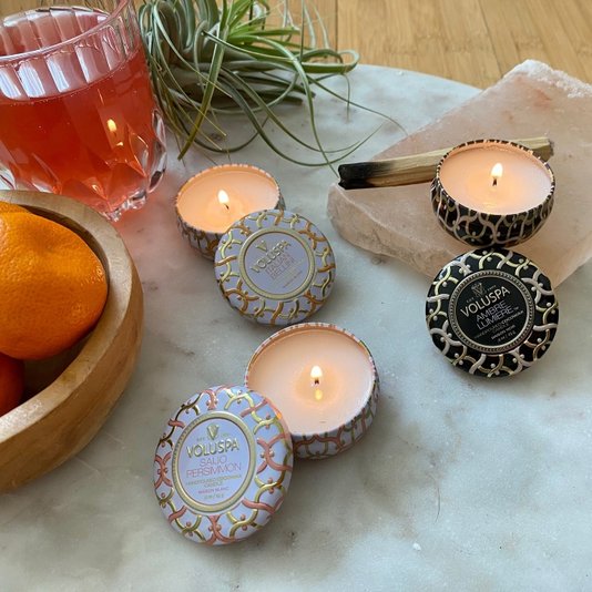Mini Vela Lata Ambre Lumiere Voluspa 25 Horas