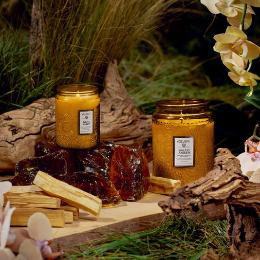 Mini Vela Pote Vidro Baltic Amber Voluspa 50 Horas