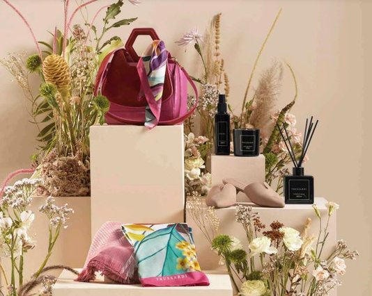 Mule Nobuck Tamanho 40 Nude Trussardi