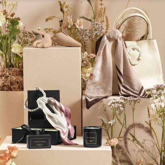 Mule Nobuck Tamanho 40 Nude Trussardi