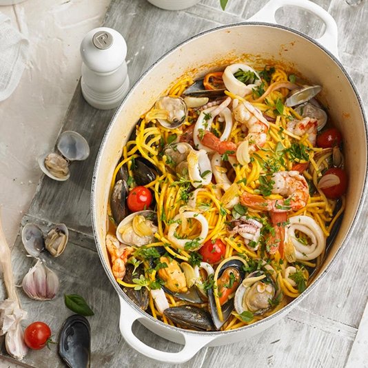 Panela Oval Signature Le Creuset Meringue 31 cm