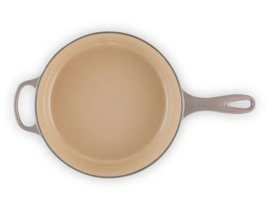 Panela Redonda Cassadou Signature Le Creuset Flint 26 cm