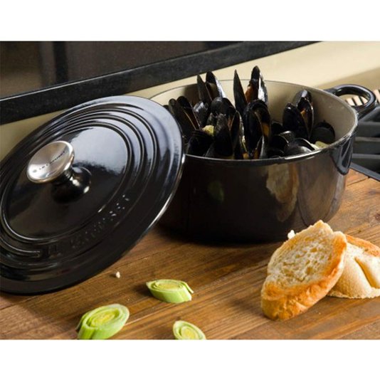 Panela Redonda Le Creuset Signature Black Onix 22 cm