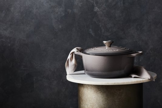 Panela Redonda Signature Le Creuset Flint 26cm