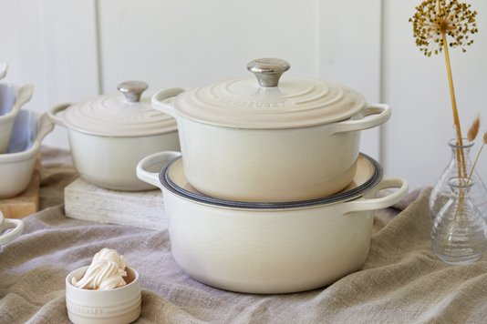 Panela Redonda Signature Le Creuset Meringue 22 cm