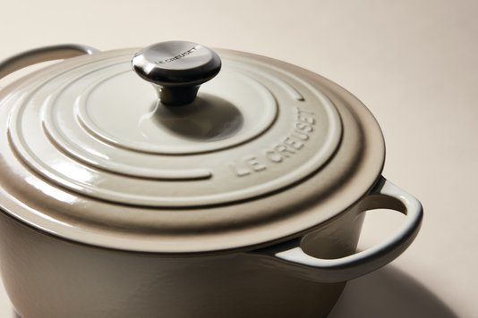 Panela Redonda Signature Le Creuset Meringue 24 cm