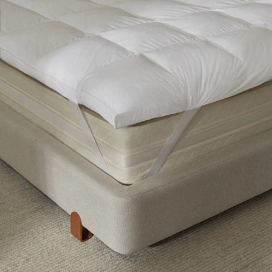 Pillow Top Casal Toque de Pluma Trussardi Branco 1,40 x 2,0 m