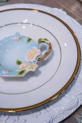 Porta Saquinho de Chá Iris em Porcelana Manu Fisch