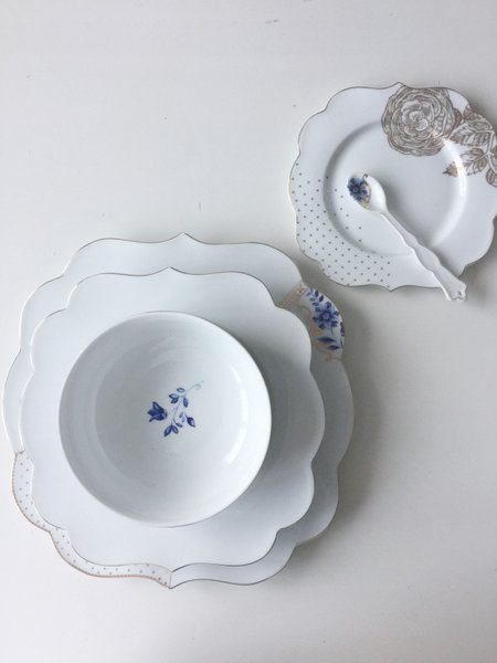 Prato de Pão Royal White Flowers Pip Studio 17 cm