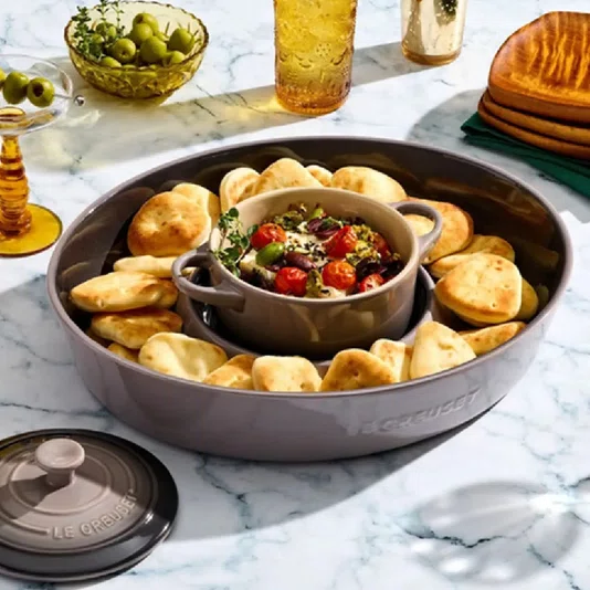 Prato Para Aperitivo Signature Le Creuset Flint 34 cm