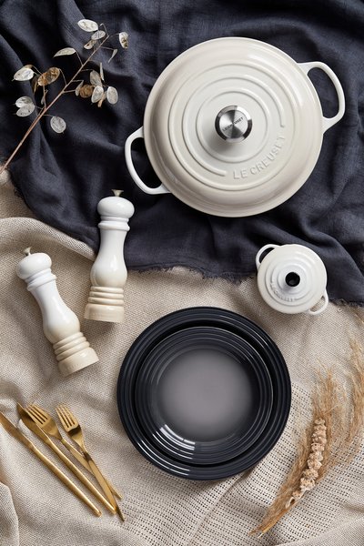 Prato Redondo Fundo em Cerâmica Le Creuset Flint 22 cm