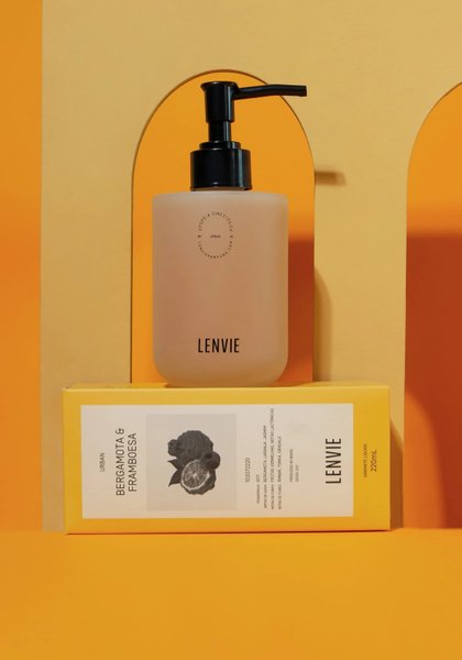 Sabonete Líquido Urban Lenvie Bergamota & Framboesa 220 ml
