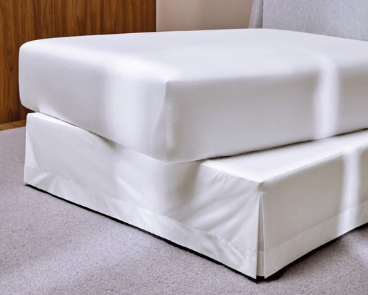 Saia Box Queen Tullia 200 Fios Trussardi Branco 1,60 x 2,00 m
