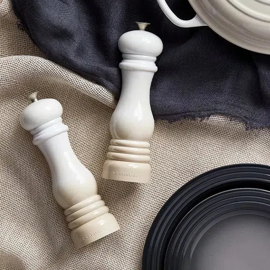 Set 2 Moedores Sal e Pimenta Le Creuset Meringue