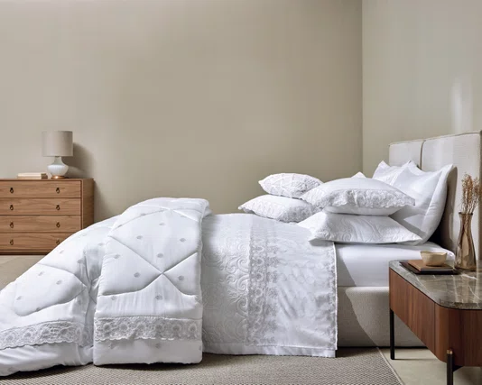 Super Fronha Signoria 300 Fios Trussardi Branco e Platino 50cm x 90cm