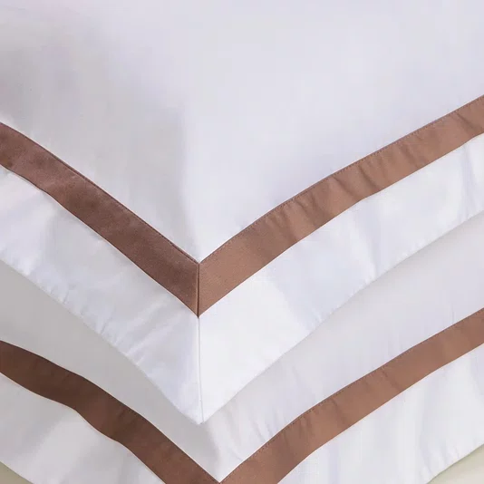 Super Fronha Vercelli 300 Fios Trussardi Branco/Vecchio 50 x 90