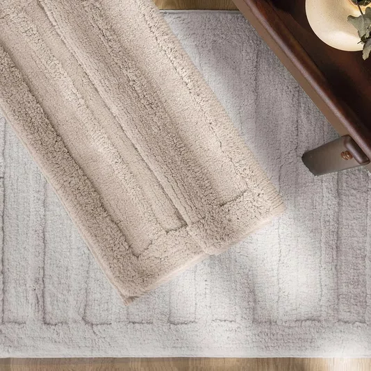 Tapete Salvatore Algodão Trussardi Branco 80cm x 60cm