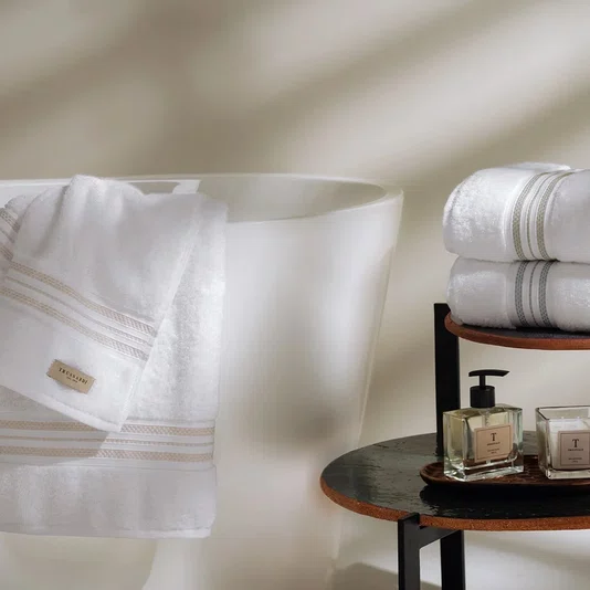 Toalha Banhão Baberine Trussardi Branco e Ardosia 86cm  x 150cm