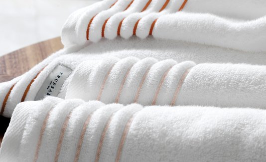 Toalha De Banho Palladio Trussardi Branco e Rosato 86cm X 150cm