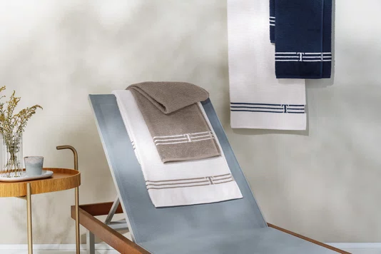 Toalha De Praia Isola Trussardi Branco e Marino 86cm x 160cm