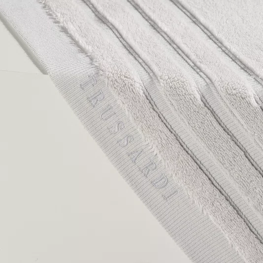 Toalha De Rosto Divine Egípicio Trussardi Gelo 48cm x 90cm
