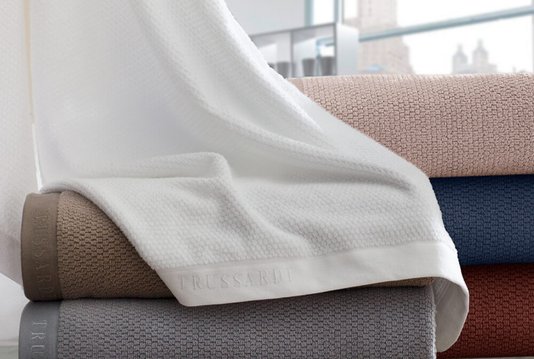 Toalha de Rosto Maggiore Trussardi Soft Rose 48cm X 90cm