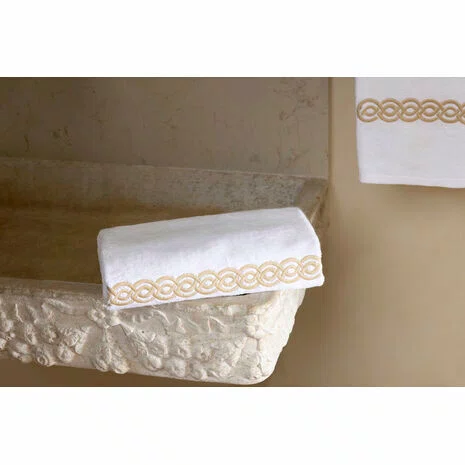 Toalha de Rosto Joyau Bordada Yves Delorme Branco 55cm x 100cm