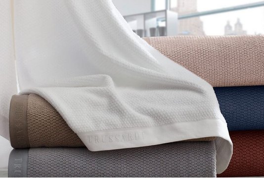 Toalha de Rosto Maggiore Trussardi Lacca 48cm X 90cm