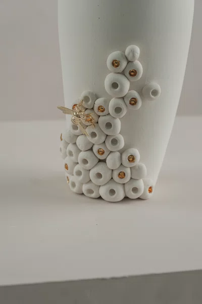 Vaso com Abelha Série Colmeia Atelier Le Motif 22 cm
