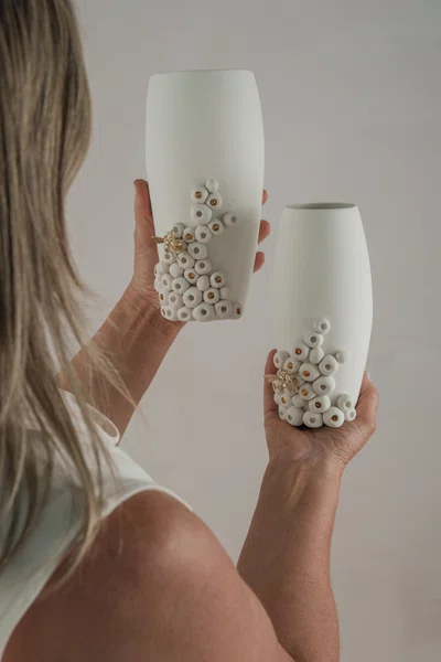 Vaso com Abelha Série Colmeia Atelier Le Motif 22 cm