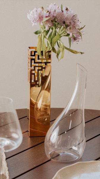 Vaso e Castiçal Labirinto Pequeno Riva Ouro 30 cm