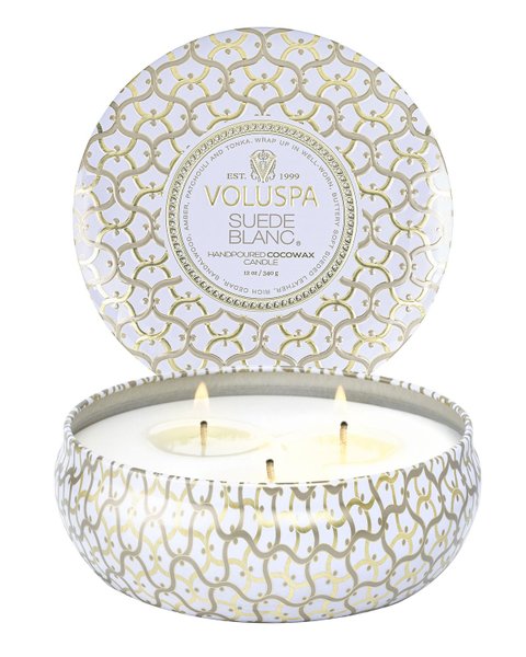 Vela 3 Pavios Lata Suede Blanc Voluspa 60 horas