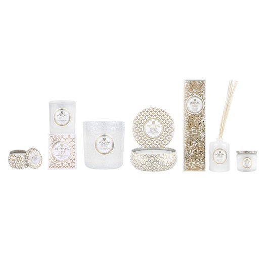 Vela 3 Pavios Lata Suede Blanc Voluspa 60 horas