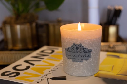 Vela Aromática com Fósforo Lux Orquídea Negra M.Victoria 190 g