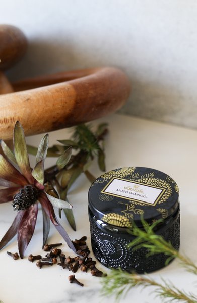 Vela Relevo Moso Bamboo Voluspa 25 Horas